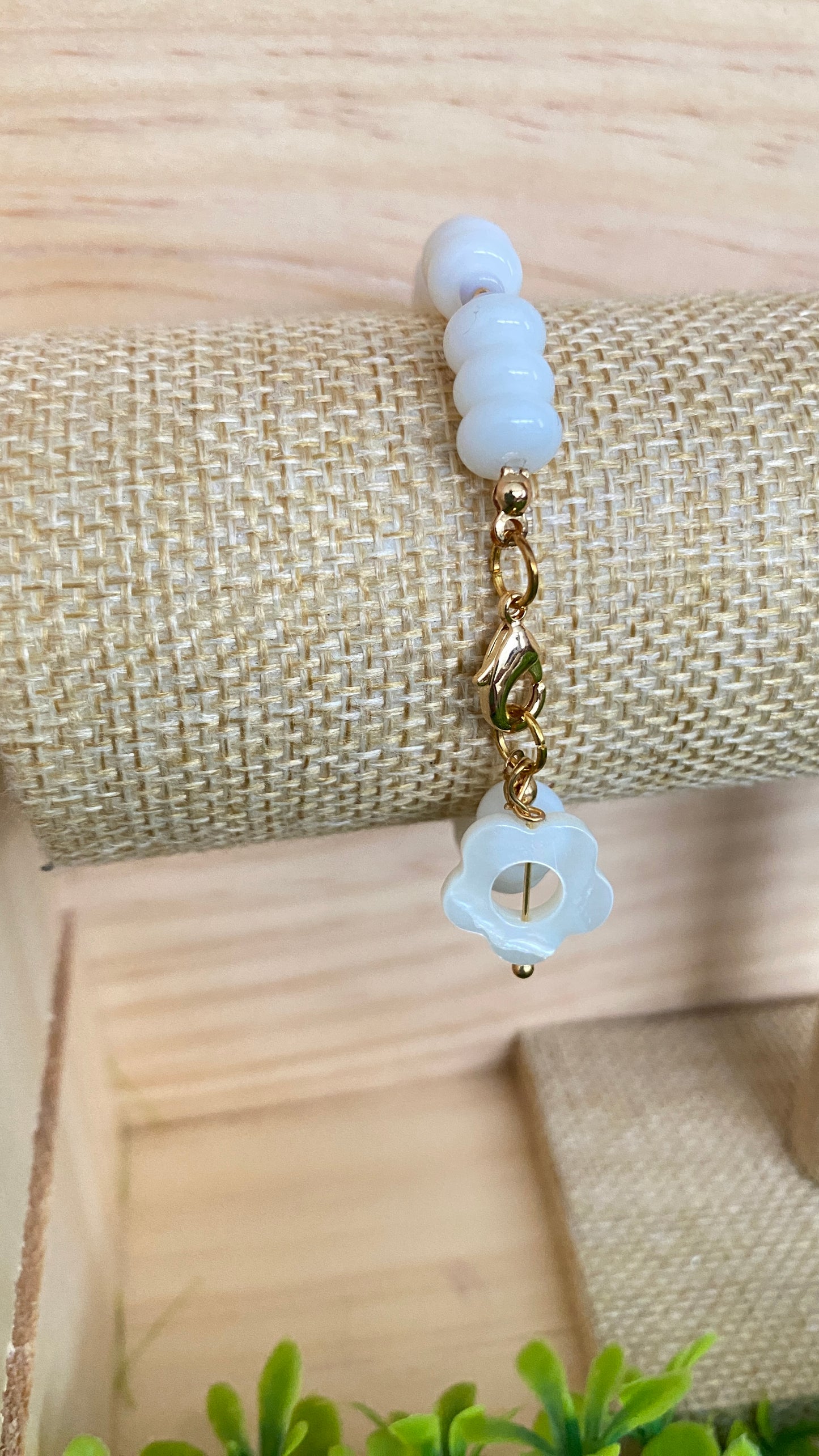 Glass and Seashell Bracelet