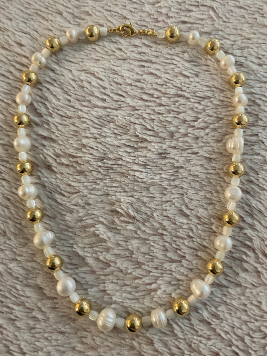 Seashell, Pearls, Gold necklace